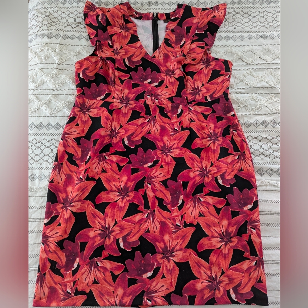 NWT Bold Elements Floral Dress